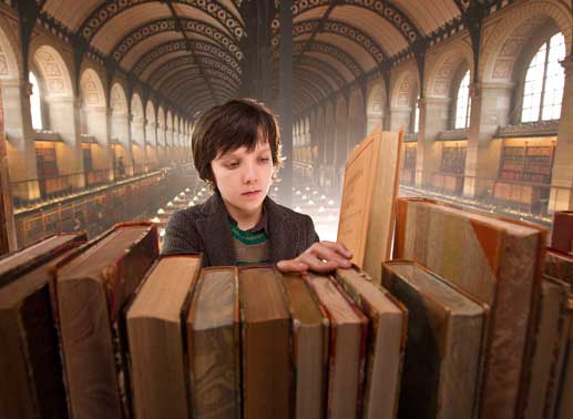 Hugo (Asa Butterfield) lebt im Bahnhof in Paris. Bild: Sender/Universal