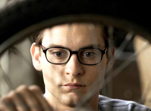 Peter Parkers (Tobey Maguire) Leben l&auml;uft nicht nach Plan, weder privat noch auf der Uni. Bild: Sender