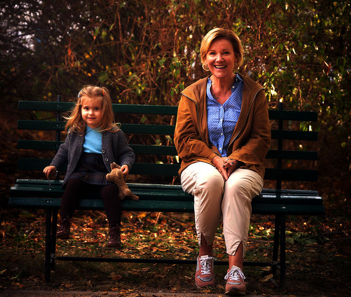 Kleine Klara (Emilia Oberschewen), Klara Sonntag (Mariele Millowitsch). BIld: Sender /  ARD Degeto / Frank Dicks