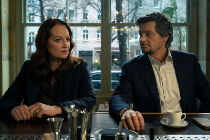 Die Macht der Frauen: Annabelle (Natalia Wörner) hofft auf Johns (Fritz Karl) Unterstützung. Sie hat sich getäuscht. Bild: Sender / ZDF / Conny Klein.