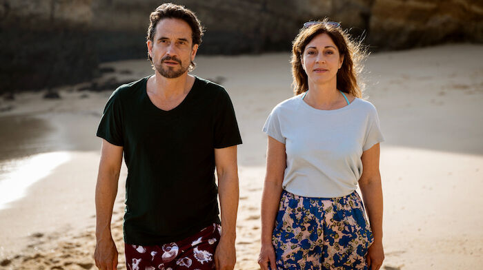 Schlaflos in Portugal: Martin (Oliver Mommsen) und Livia (Ulrike C. Tscharre) verbringen eine intensive Zeit miteinander. Bild: Sender / ARD Degeto / Florian Froschmayer