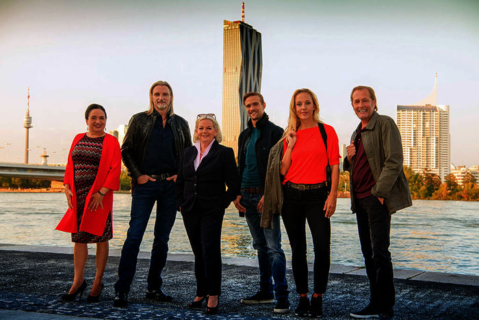Maria Happel (Dr. Henriette Wolf), Stefan Jürgens (Carl Ribarski), Brigitte Kren (Dr. Henriette Wolf), Michael Steinocher (Simon Steininger), Lilian Klebow (Penny Lanz), Helmut Bohatsch (Franz Wolfahrt). Bild: Sender / ORF / Thomas Ramstorfer