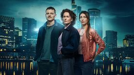Frankfurt Mord: Das neue Ermittlerteam in Frankfurt: Jakob Loose (Johannes Hegemann), Sarah Frankfurter (Marie-Lou Sellem) und Milli Schneider (Leona Grundig) haben einen schwierigen Fall zu l&ouml;sen. Bild: Sender / ZDF und Gordon Muehle / [M] mo postproduction. 