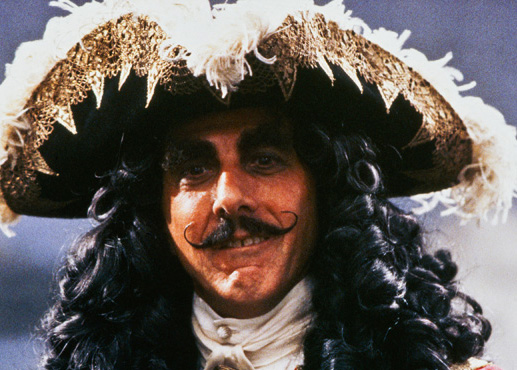 Dustin Hoffman ist Kapit&auml;n Hook. Bild: Sender