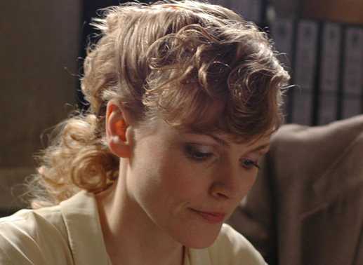 Die Polizistin Helen Marshall (Maxine Peake) hat es in der M&auml;nnerwelt der Yorkshire Police nicht immer leicht. Bild: Sender