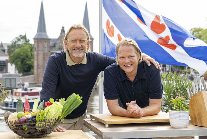 Lecker an Bord mit Frank Buchholz (li.) und Bj&ouml;rn Freitag. Bild: Sender / WDR / Melanie Grande