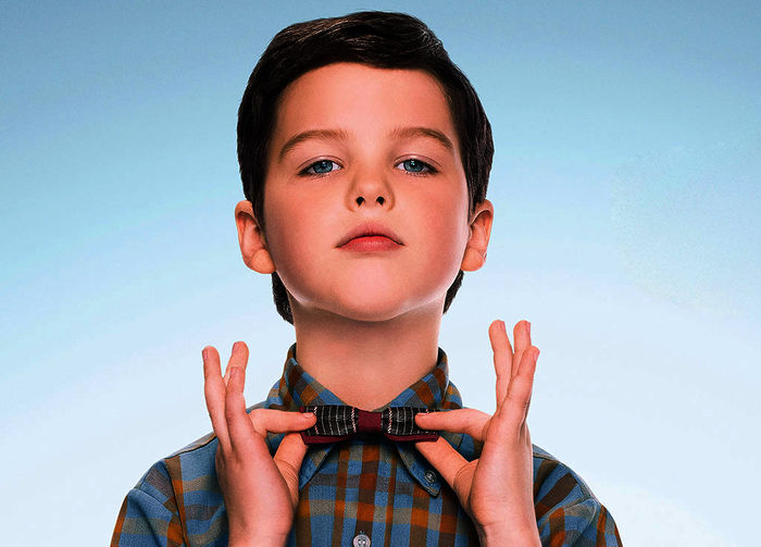 Iain Armitage (Sheldon Cooper). Bild: Sender / ORF / PRO7 / Warner