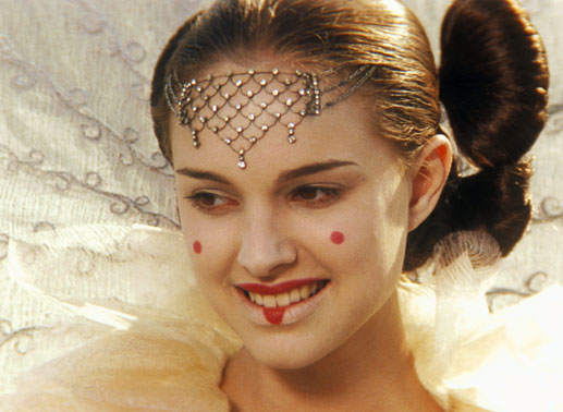 Natalie Portman als K&ouml;nigin Amidala. Star Wars 3D: Episode I - Die dunkle Bedrohung. Bild: Foxfilm