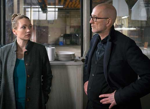 Kriminalkommissar Jan Fabel (Peter Lohmeyer) beurlaubt seine Kollegin Maria (Lisa Maria Potthoff) vor&uuml;bergehend vom Dienst. Bild: Sender / Tivoli Film / Georges Pauly