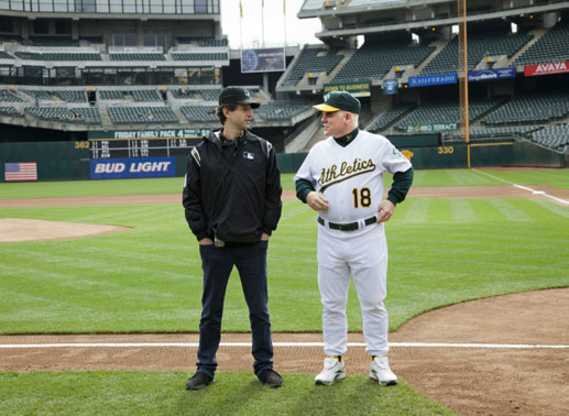 Regisseur Bennett Miller (links) mit Philip Seymour Hoffman (rechts) w&auml;hrend der Dreharbeiten am Set. Bild: Sender/Sony