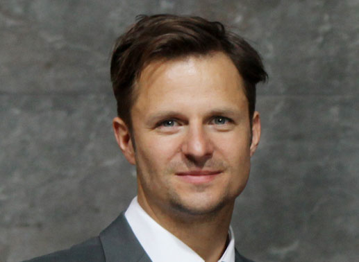 Philipp Hochmair am Set zur Dir Ausl&iuml;&iquest;&frac12;schung