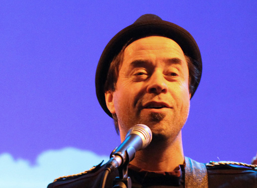 Jan Josef Liefers als Rocco in der Fortsetzung von Live is Life &ndash; Der Himmel soll warten. Bild: ORF