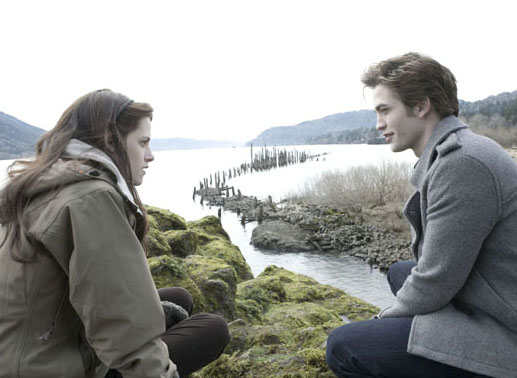 Kristen Stewart und Robert Pattinson &ndash; Liebe trotz allem. Bild: Sender